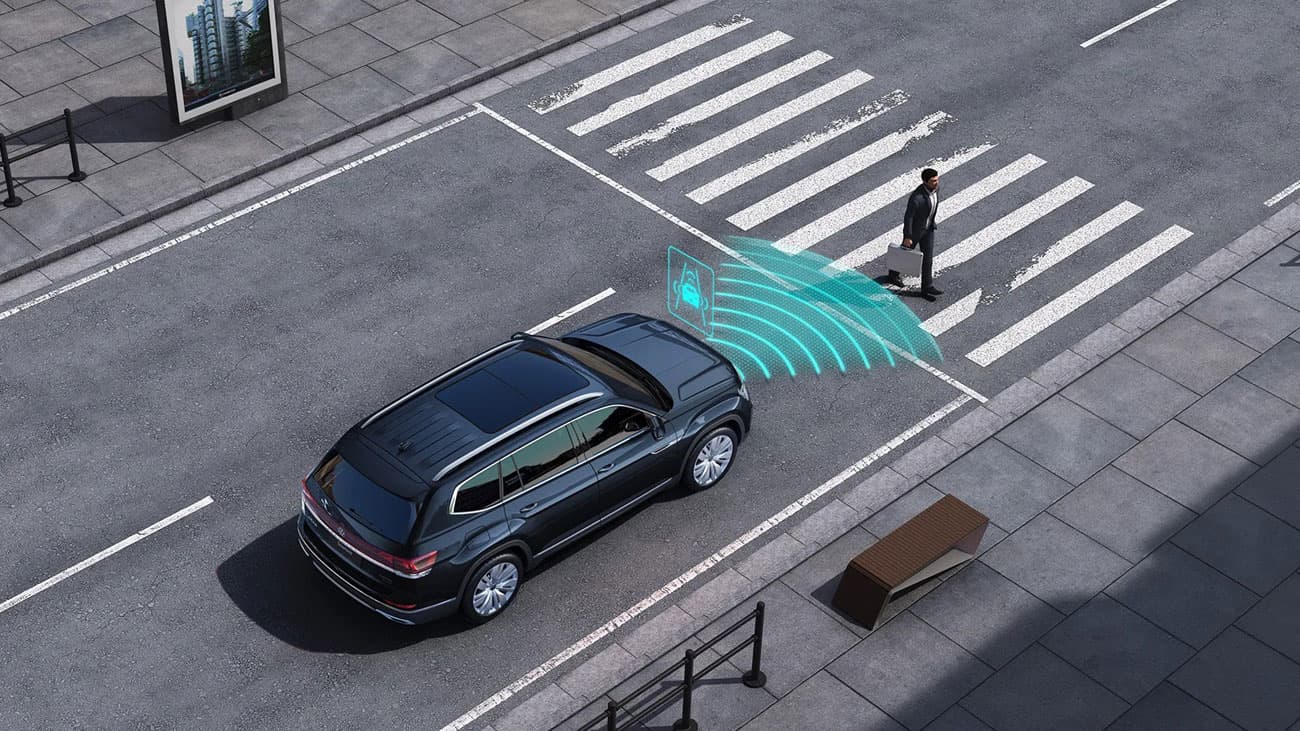 Giám sát phía trước Front Assist & Phanh khẩn cấp AEB